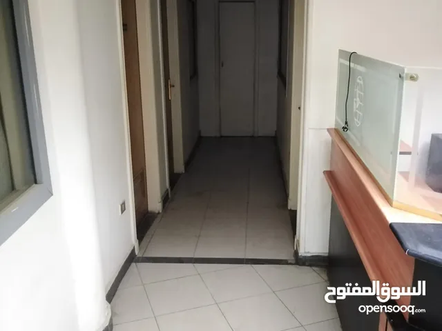 وحدة ادارى بمساحة 379 متر بمبنى الجزيرة العربية الادارى باول شارع الهرم