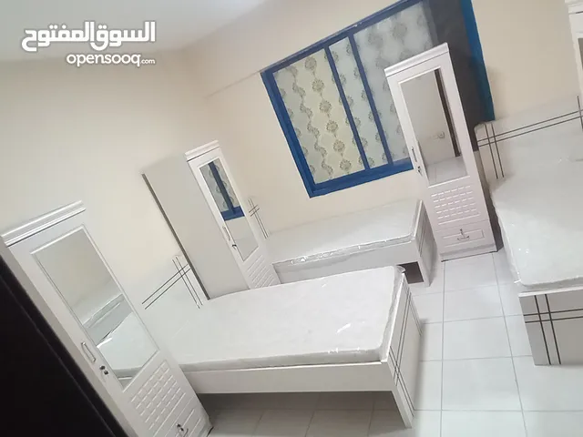 سكن شباب عرب للمشاركة فى سكن نظيف وهادي واول ساكن فى منطقة المجاز واحد على كورنيش البحيرة