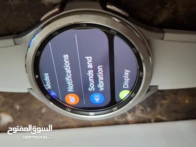ساعه جلاكسي watch 4 كلاسيك بحاله جيده جدا السعر قابل للنقاش