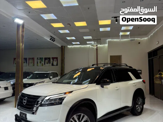 نيسان باث فيندر 2022 SL العزاوي موتورز لتجارة السيارات 183