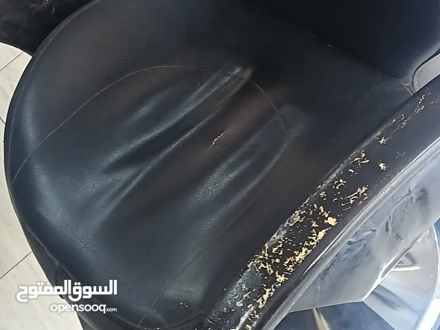 كراسي الاشباح للبيع وكمان اثنين كراسي للبيع