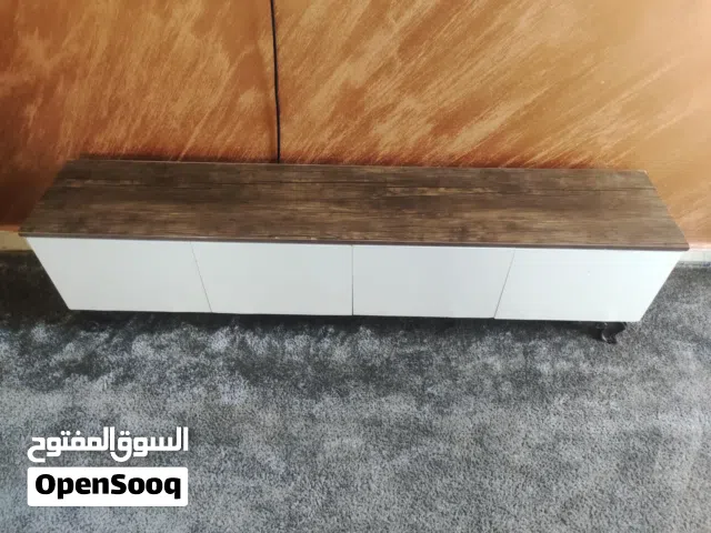 طاولة تلفزيون أرضية خشب