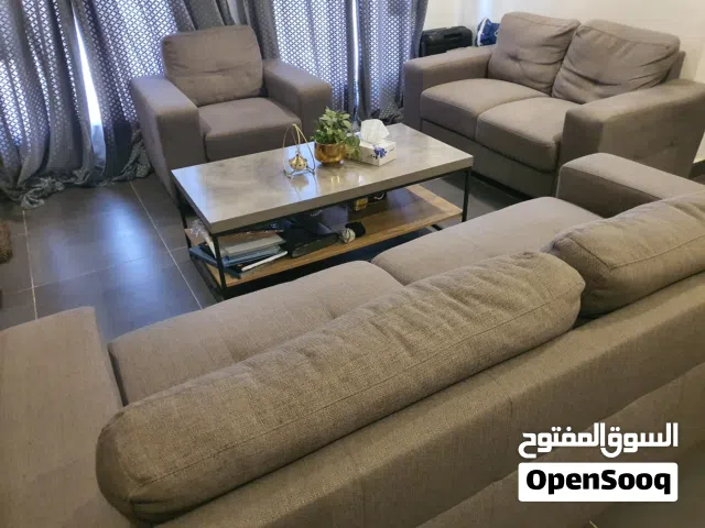 sofa set with table  / wansa television