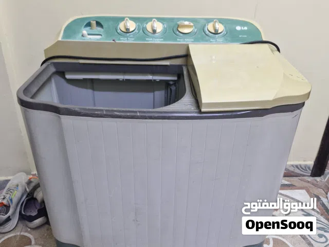 غسالة بحالة جيدة