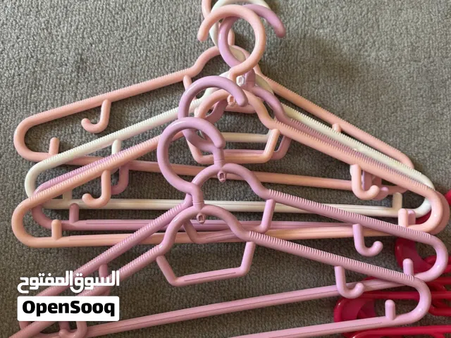 100 hangers