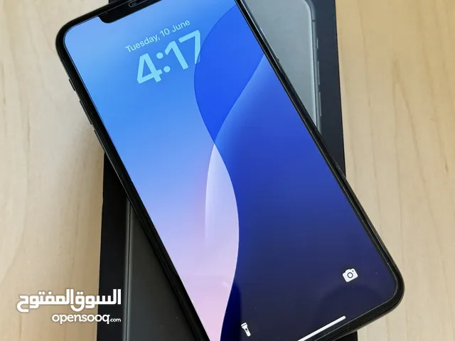 256GB iphone 11 pro max مستعمل حاله ممتازه للبيع