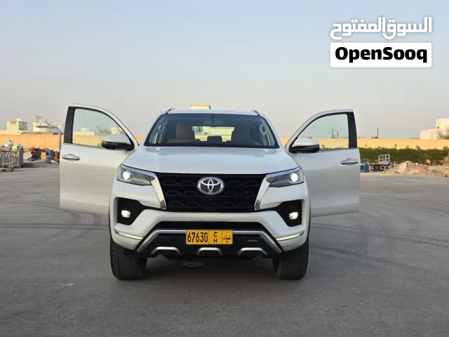 فورتشنر VXR V6 خليجي أعلى المواصفات المالك الأول بدون حوادث ولاصبغ سيرفس وكاله الى الآن