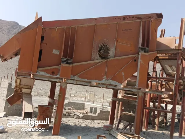 ادوات کسارة جاوكرشير اسكرين امباكتات ...و فيدر و كانفيرات و ادوات المتعلقة... حفارة فولفو 460