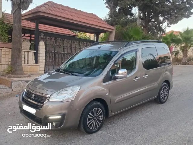 بيجو بارتنر 2017 (6+1) ديزل جير عادي