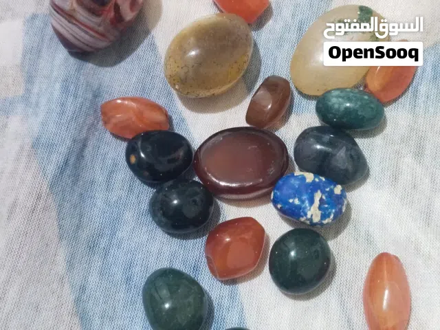 احجر كريمه وعملات ندره قديمه لبيع