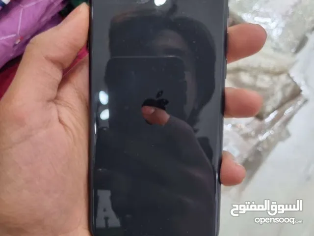 Apple iPhone SE 2 64 GB in Benghazi