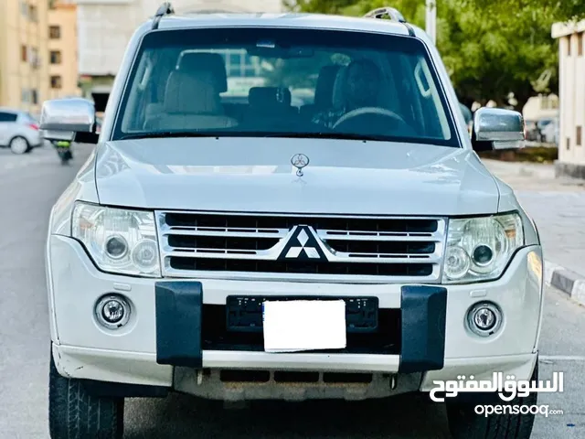 Mitsubishi Pajero 2010
