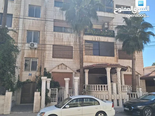 من المالك شقة شرحة 183متر في شارع عبدالله غوشة