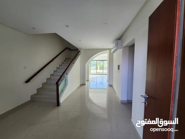 275 m2 3 Bedrooms Villa for Sale in Central Governorate Riffa