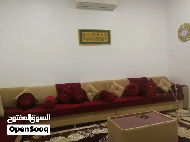 طقم مجلس أرضي أنيق وراقي .. مناسب للشقق العائلية للبيع بحدود المعقول