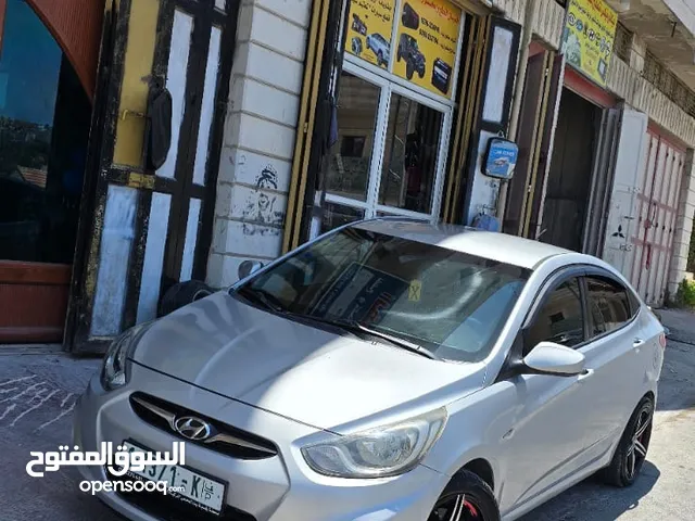 هونداي اكسنت 1400, بنزين 4 غيار اوتوماتيك ترخيص وتأمين سنه