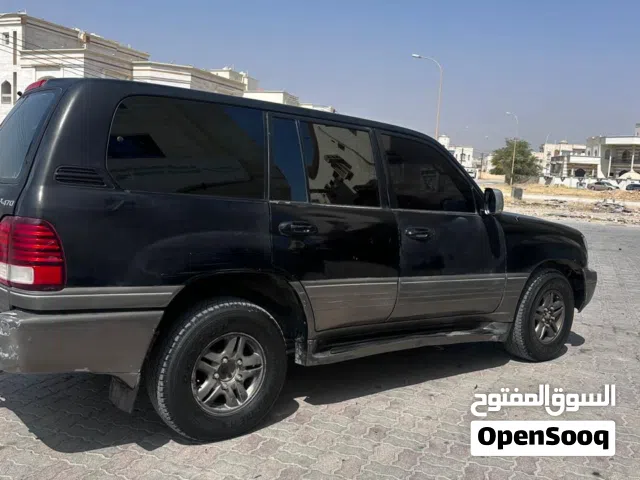 لكزس LX 470 موديل 2000 بحالة جبدة تحتاج صبغة و ليك بسيط جدا في الجير فقط    تصليح التلييك50 او60ريال