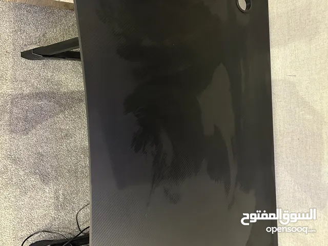 طاولة قيمز مستعمل نظيفه