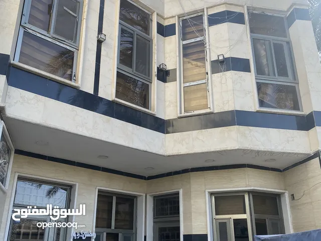 180 m2 4 Bedrooms Townhouse for Sale in Baghdad Saidiya