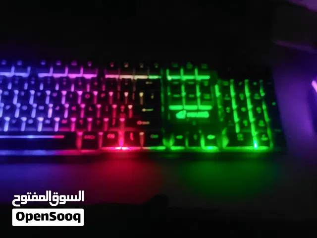 للبيع كيبورد و ماوس و ماوس باد قابل للتفوض