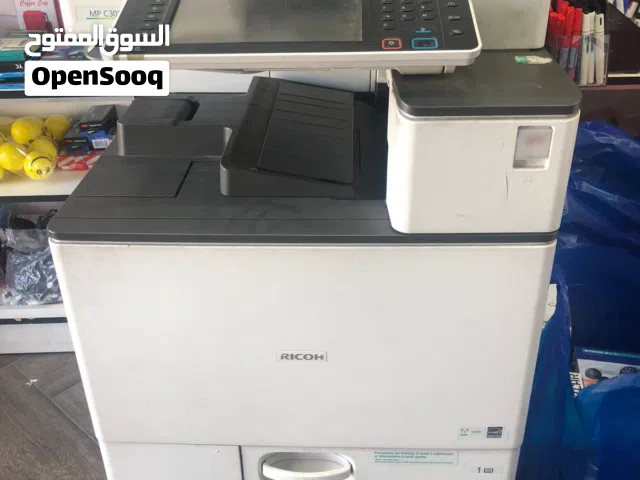 ماكنة ريكو 3003 ملونة للبيع بحالة جيدة