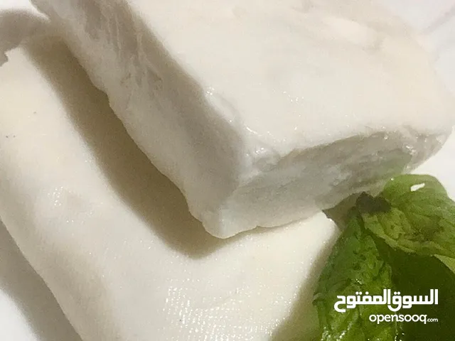 "طعم الأصل... من المراح لبيتك" حليب لبن سمن جبنة منتجات بلدية طازجة غنم صافي 100%
