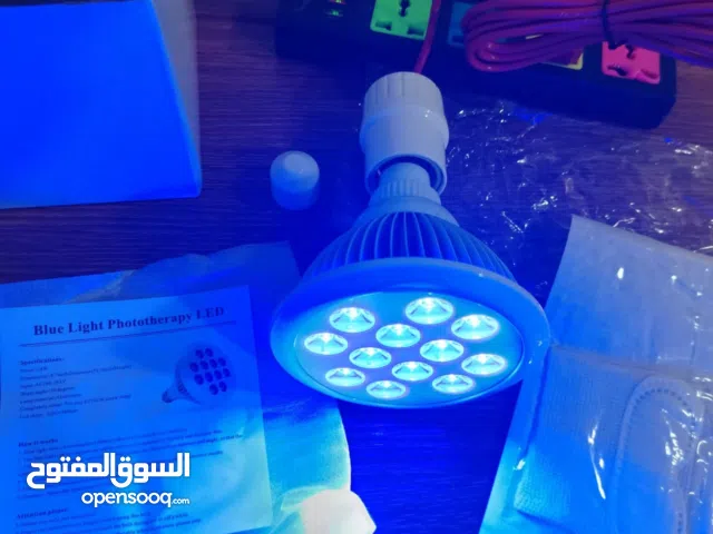 جهاز علاجً الجلد و الصفار عند الأطفال