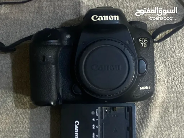 Canon 7d mark2 working without lenses