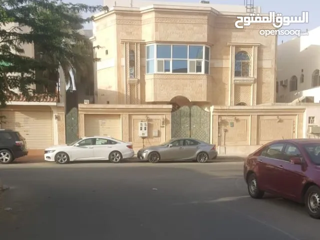 فله ثلاث ادوار للبيع حي المحمدية