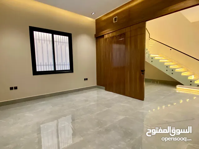 327m2 More than 6 bedrooms Villa for Sale in Al Riyadh Al Qadisiyah