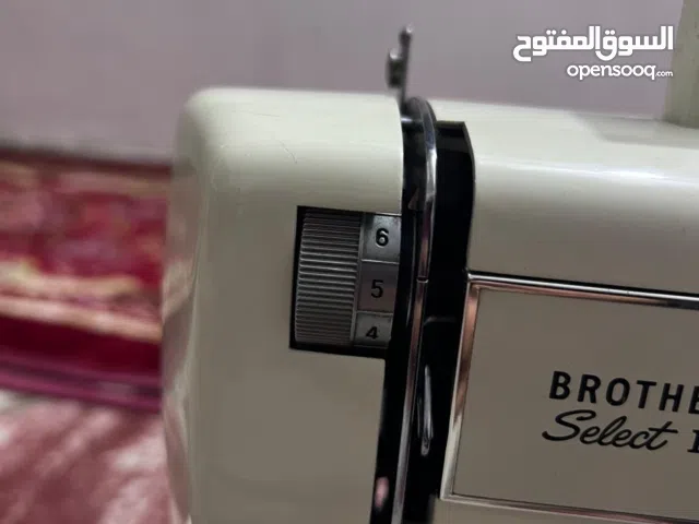 مكينة خياطة منزلية