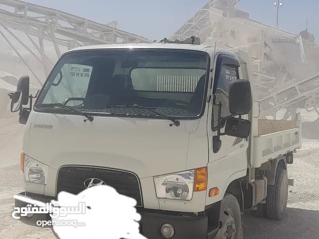 Tipper Hyundai 2018 in Zarqa