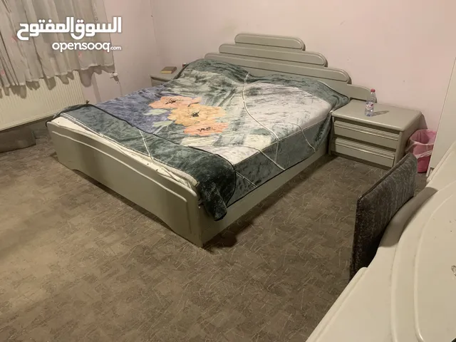 غرفة نوم ايطالي بحالة جيدة
