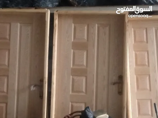 يوجد ابواب شبابيك حميات شيك حديد حدادين كل شي في اسعار ممتازه