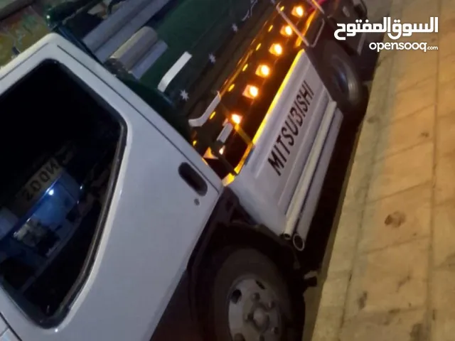 بيع تنك ميتسوبيشي كانتر 2000 ديزل بنقلات يدوي بحالة ممتازة