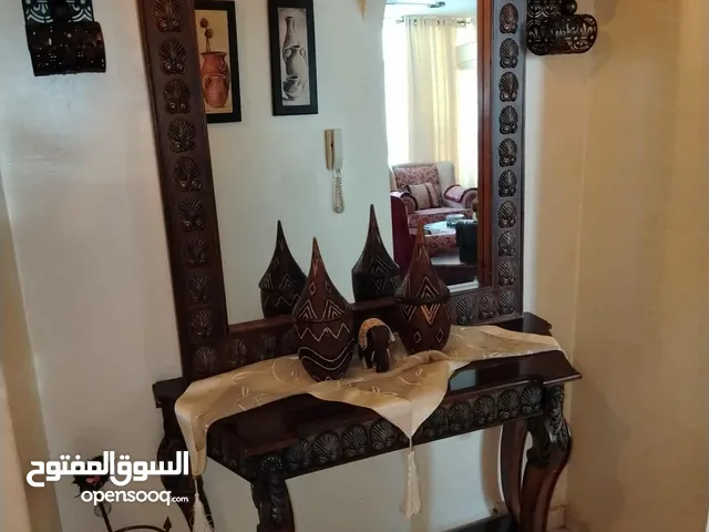 اثاث مستعمل في حالة ممتازة