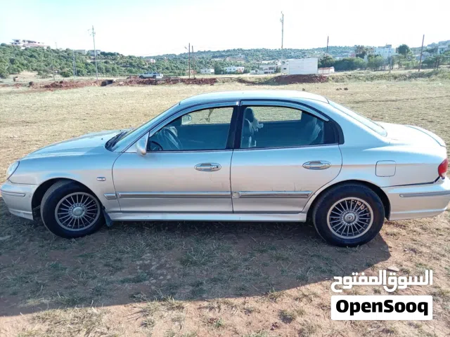 2005 Hyundai Sonata Standard