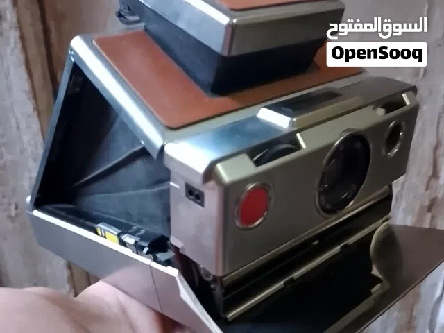 كاميرا SX70 تصوير فوري من السبعينيات بحالة جيدة ولا اعلم كيفية تشغيلها