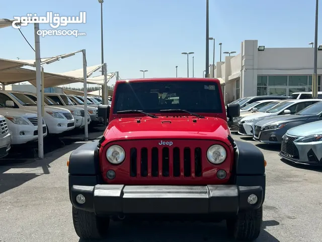 جيب رانجلر خليجي بحالة جدا جيدة لا يوجد فيه اي عيوب بابين كير اوتامتيك موديل 2014