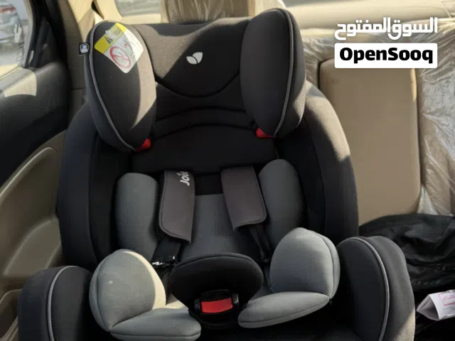 مقعد سياره كارسيت  ماركة جوي +سرير اطفال ماركة شيكو