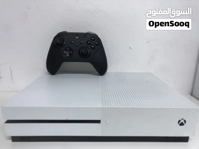 اكس بوكس وان اس + كنترولر ايليت 2 كنترولر احترافي ونضيف وممتاز لا تفوت الفرصه قابل للتفاوض بشكل بسيط