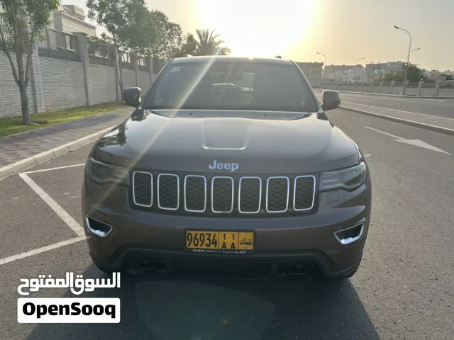 2020 Jeep Grand Cherokee Laredo