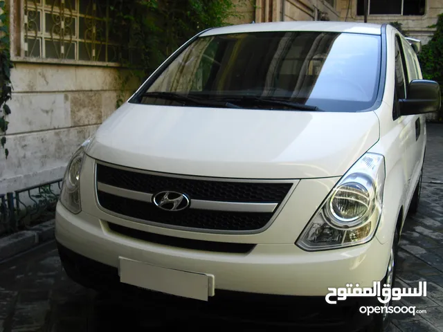 Hyundai H-1 Starex 2011 in Damascus