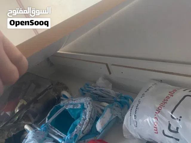 تخت عدد 2 مفرد ونص تفصيل (ام دي اف عنبر ) شبه الجديد تماما