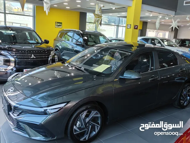 Hyundai Elantra 2025 Full option Free service