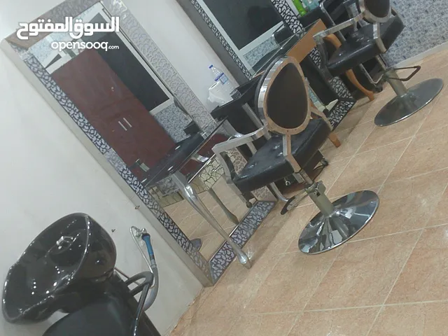 معدات صالون نسائي للبيع مستعمل جديد