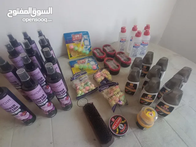لقطة لقطه لقطه بضاعه محل نثريات واكسسوارت وادوات منزليه والعاب للبيع المستعجل