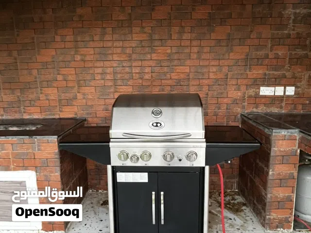 فرن خارجي شبه جديد لحديقة البيت