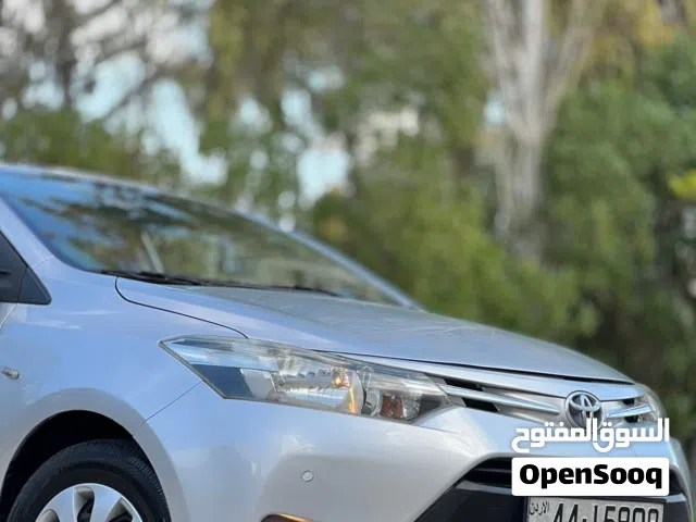 2017 تويوتا يارس Y Plus