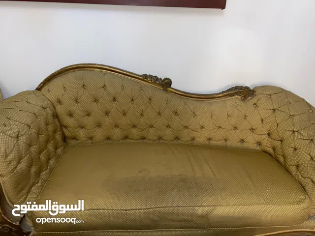 صالون ستيل خشب زان كنبة واتنين كرسي للبيع